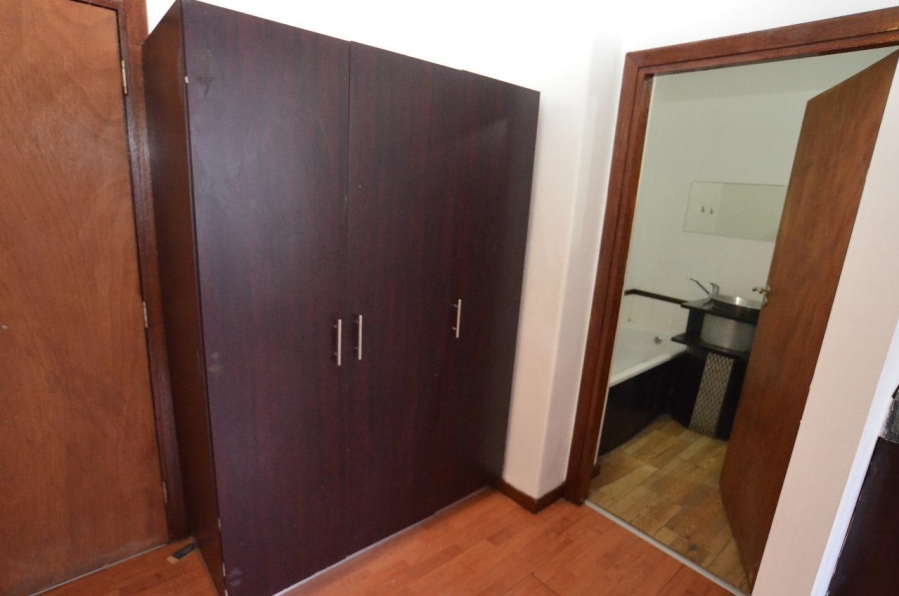 1 Bedroom Property for Sale in Johannesburg Central Gauteng