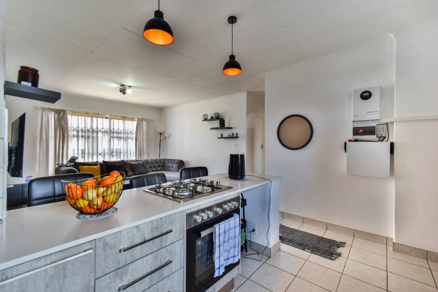 3 Bedroom Property for Sale in Monavoni Gauteng