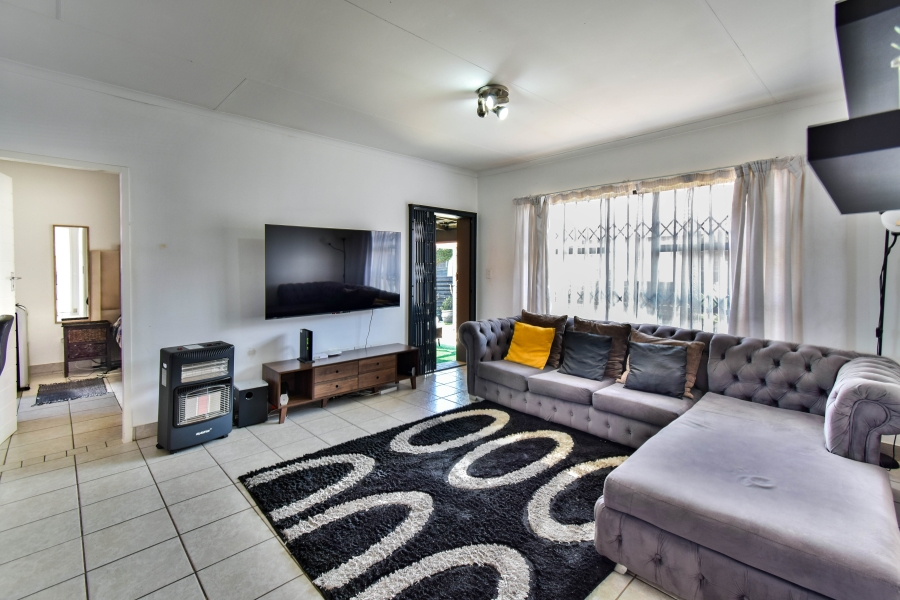 3 Bedroom Property for Sale in Monavoni Gauteng