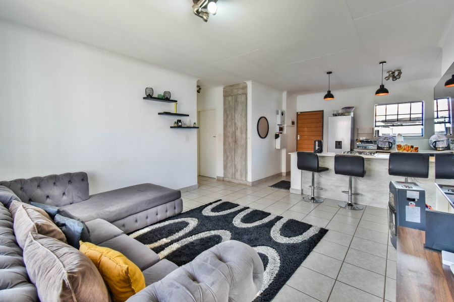 3 Bedroom Property for Sale in Monavoni Gauteng