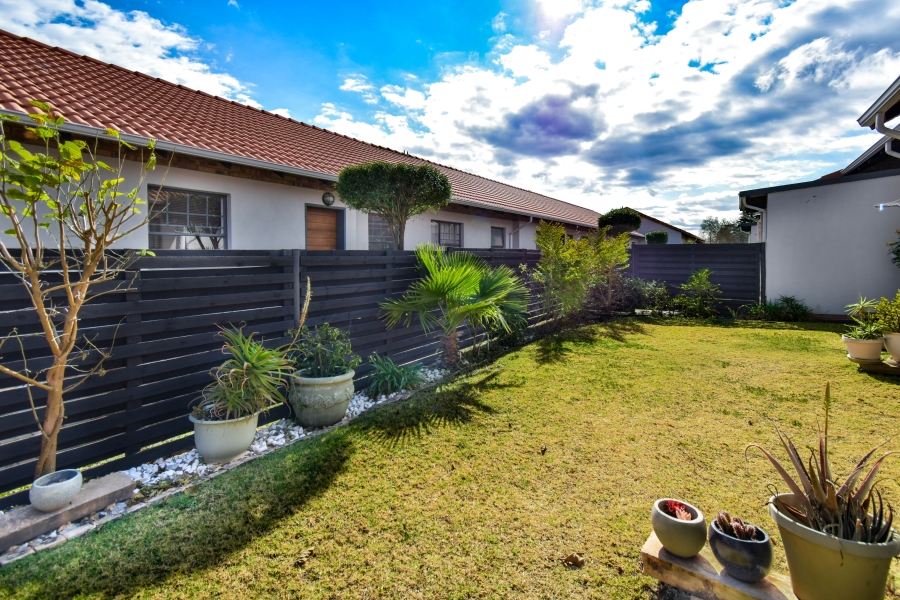 3 Bedroom Property for Sale in Monavoni Gauteng