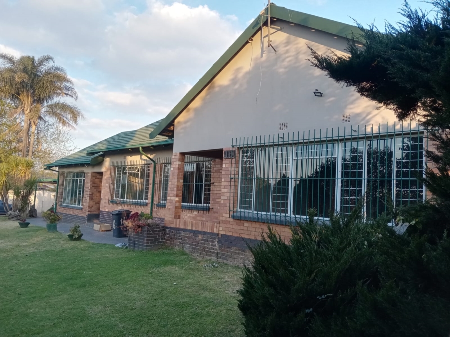 3 Bedroom Property for Sale in Wentworth Park Gauteng