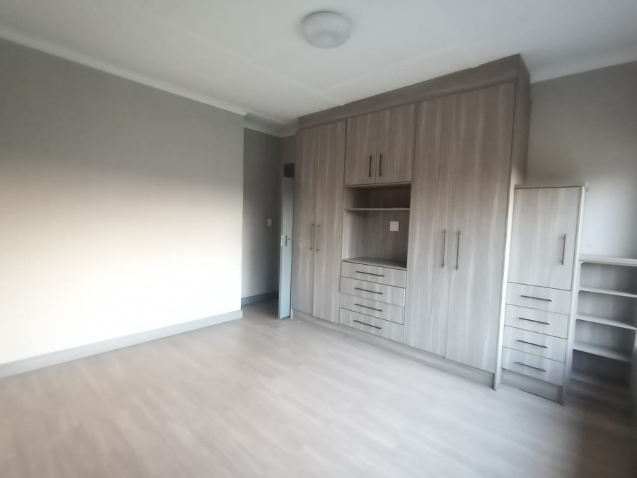 3 Bedroom Property for Sale in Wentworth Park Gauteng