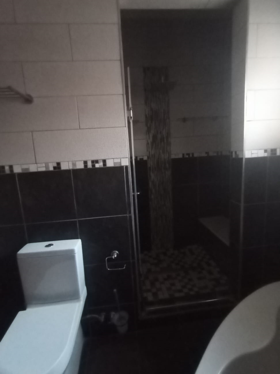 3 Bedroom Property for Sale in Wentworth Park Gauteng
