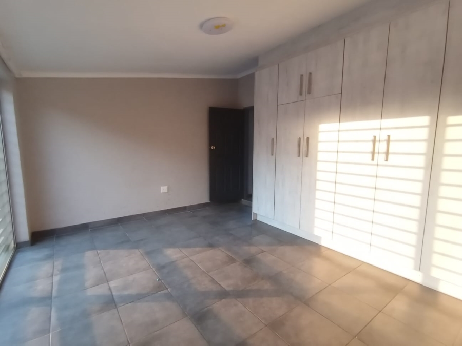 3 Bedroom Property for Sale in Wentworth Park Gauteng