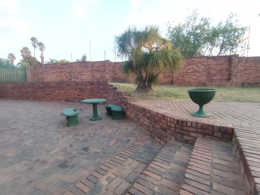 3 Bedroom Property for Sale in Wentworth Park Gauteng
