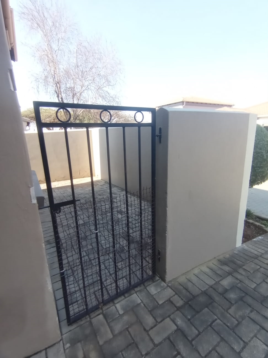 To Let 3 Bedroom Property for Rent in Randpark Ridge Gauteng