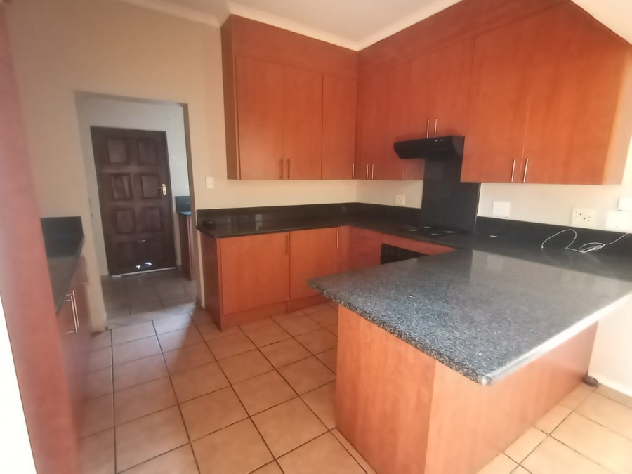 To Let 3 Bedroom Property for Rent in Randpark Ridge Gauteng