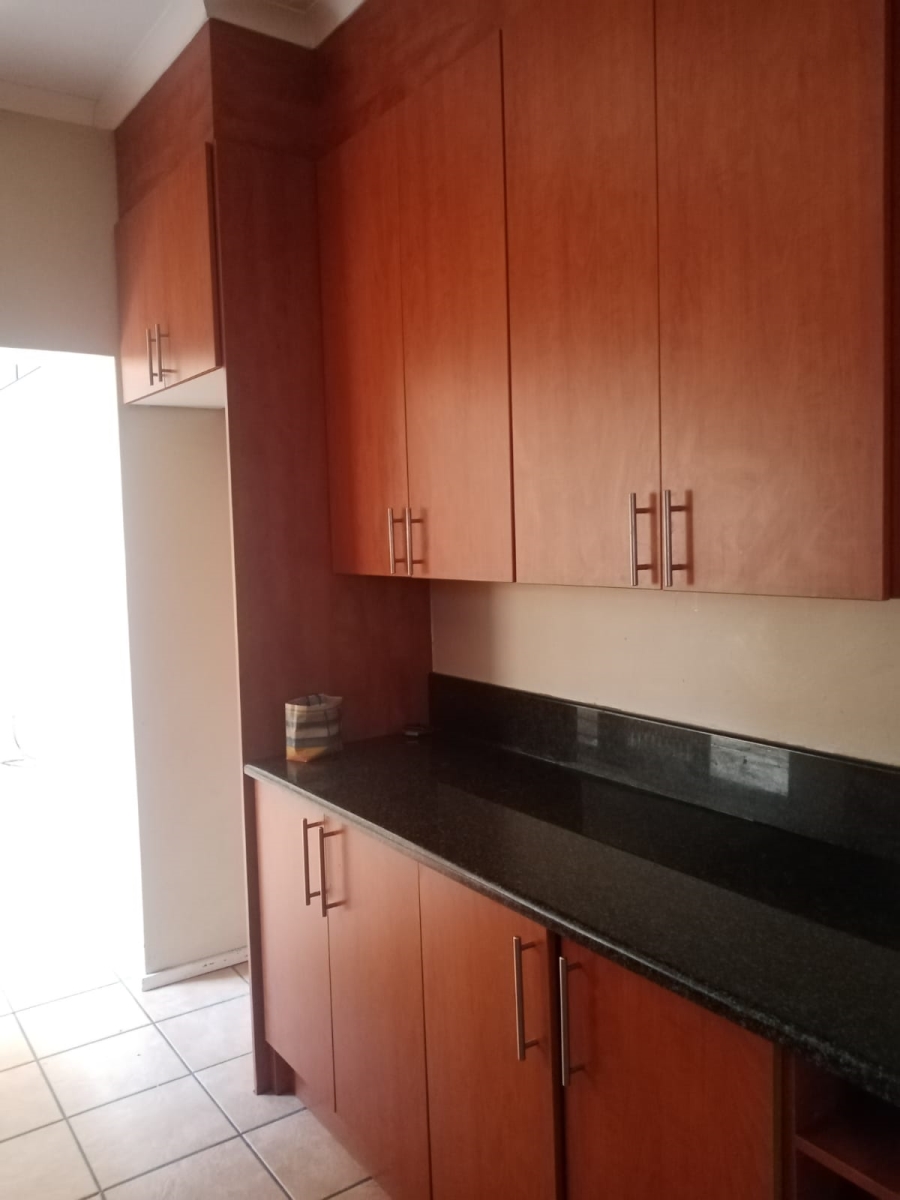 To Let 3 Bedroom Property for Rent in Randpark Ridge Gauteng