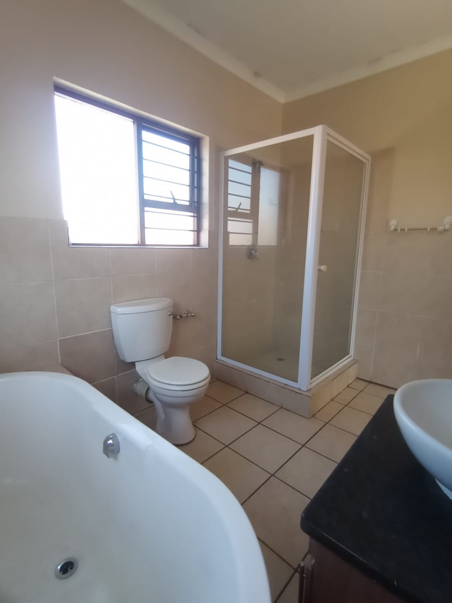 To Let 3 Bedroom Property for Rent in Randpark Ridge Gauteng