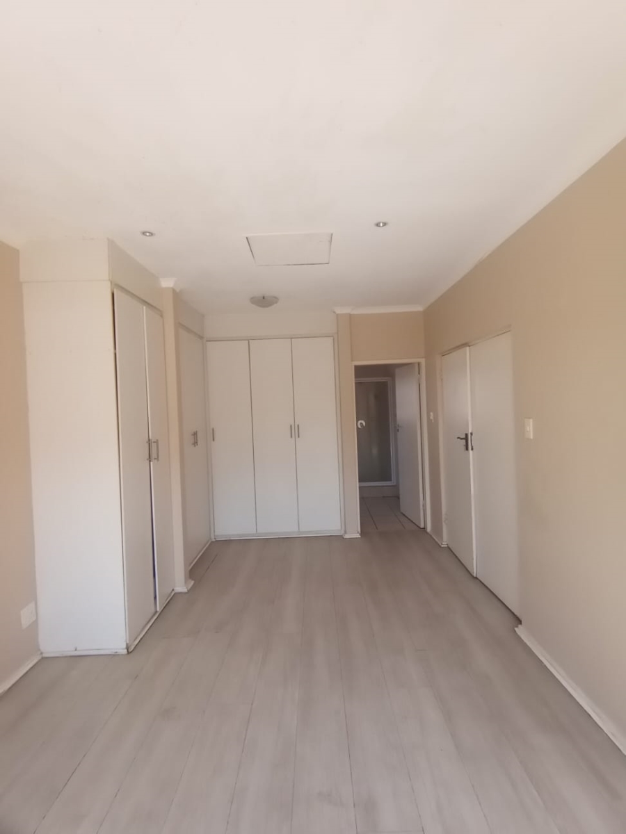 To Let 3 Bedroom Property for Rent in Randpark Ridge Gauteng