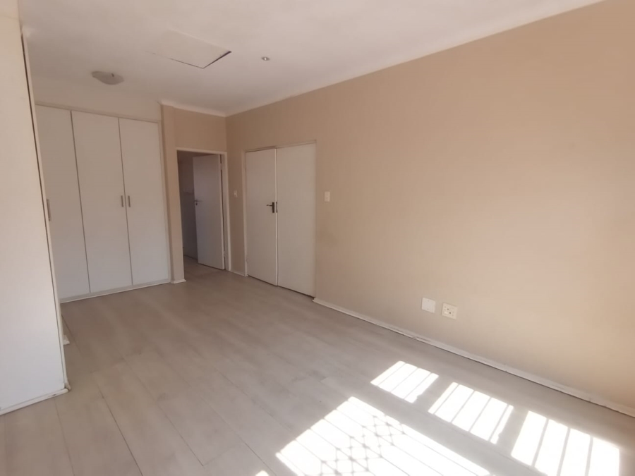 To Let 3 Bedroom Property for Rent in Randpark Ridge Gauteng