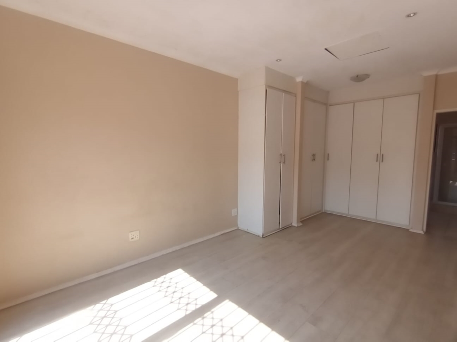 To Let 3 Bedroom Property for Rent in Randpark Ridge Gauteng