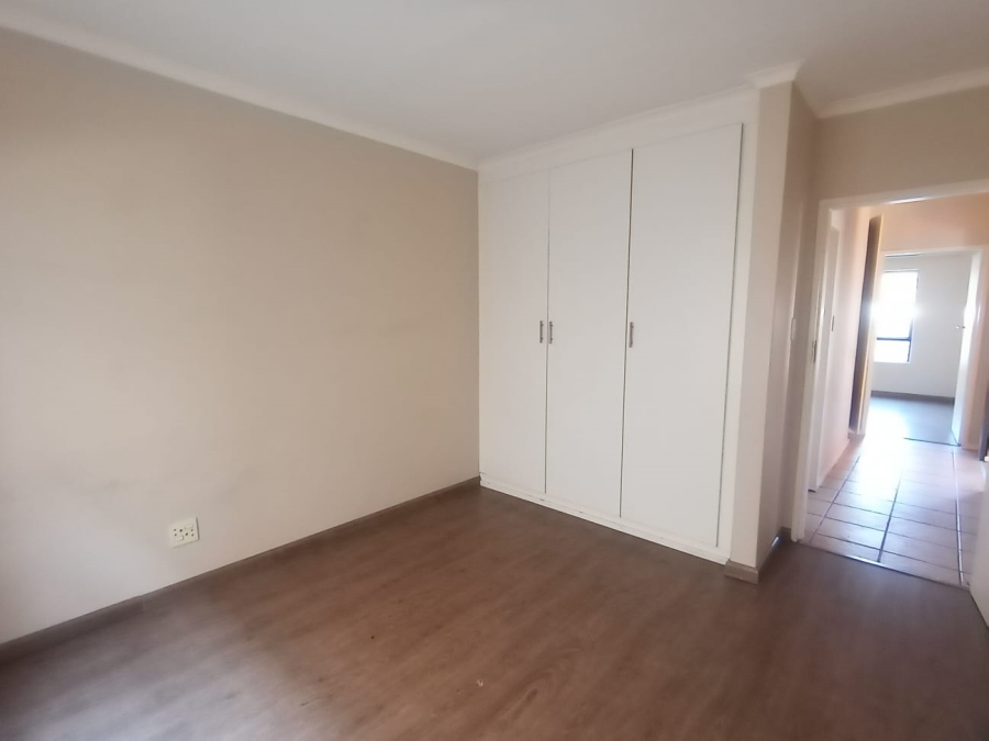 To Let 3 Bedroom Property for Rent in Randpark Ridge Gauteng