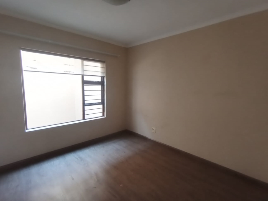 To Let 3 Bedroom Property for Rent in Randpark Ridge Gauteng
