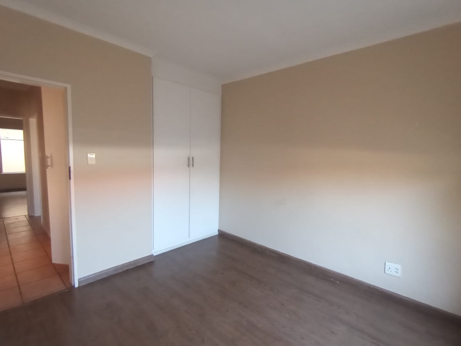 To Let 3 Bedroom Property for Rent in Randpark Ridge Gauteng