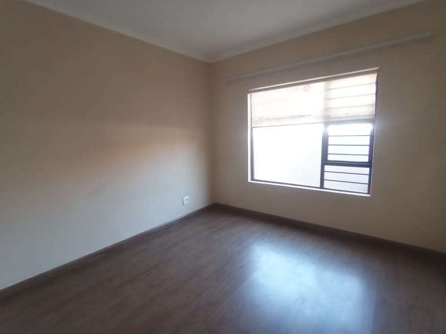 To Let 3 Bedroom Property for Rent in Randpark Ridge Gauteng