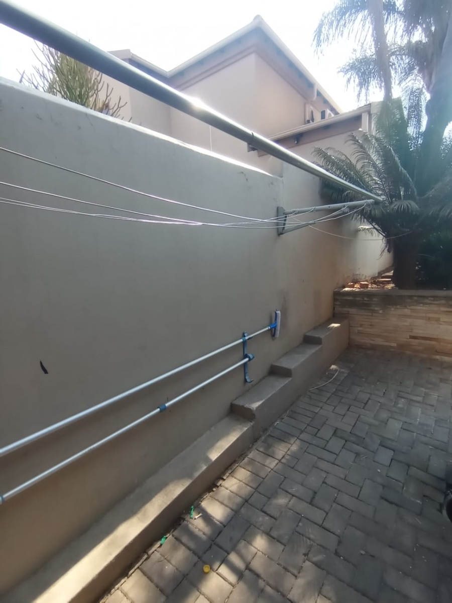To Let 3 Bedroom Property for Rent in Randpark Ridge Gauteng
