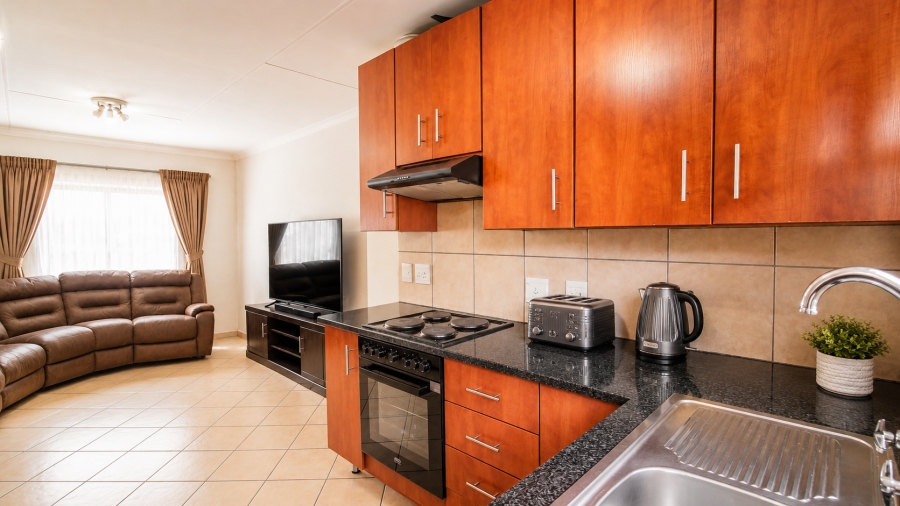 3 Bedroom Property for Sale in Alrode Gauteng