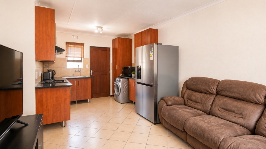 3 Bedroom Property for Sale in Alrode Gauteng