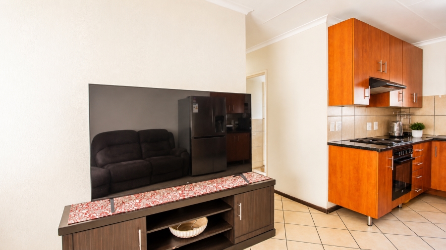 3 Bedroom Property for Sale in Alrode Gauteng