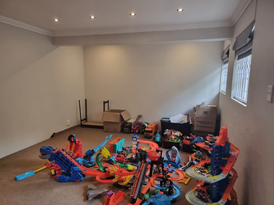 To Let 2 Bedroom Property for Rent in Parktown North Gauteng