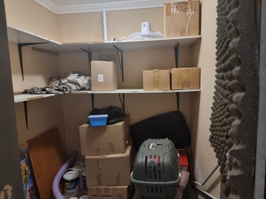 To Let 2 Bedroom Property for Rent in Parktown North Gauteng