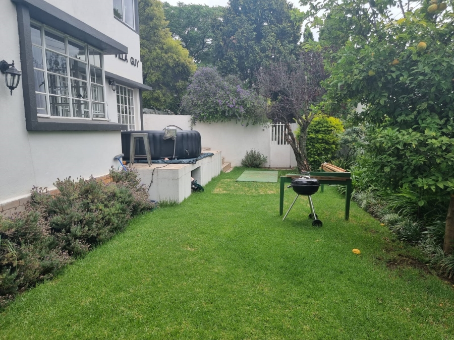 To Let 2 Bedroom Property for Rent in Parktown North Gauteng