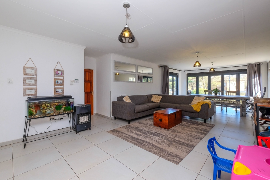 4 Bedroom Property for Sale in Weltevreden Park Gauteng
