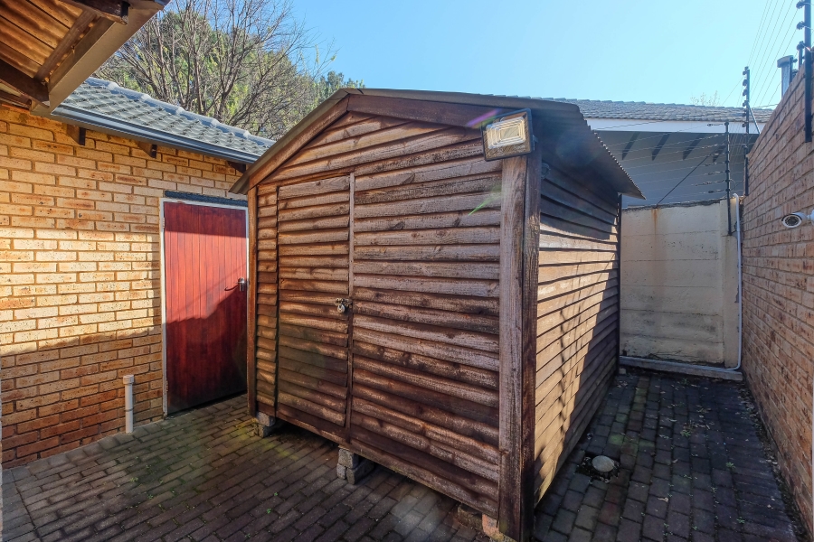 4 Bedroom Property for Sale in Weltevreden Park Gauteng