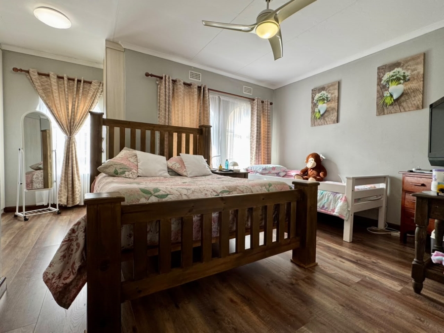 2 Bedroom Property for Sale in Goedeburg Gauteng