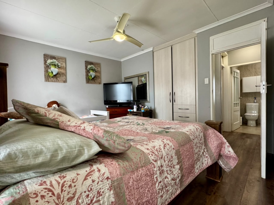 2 Bedroom Property for Sale in Goedeburg Gauteng