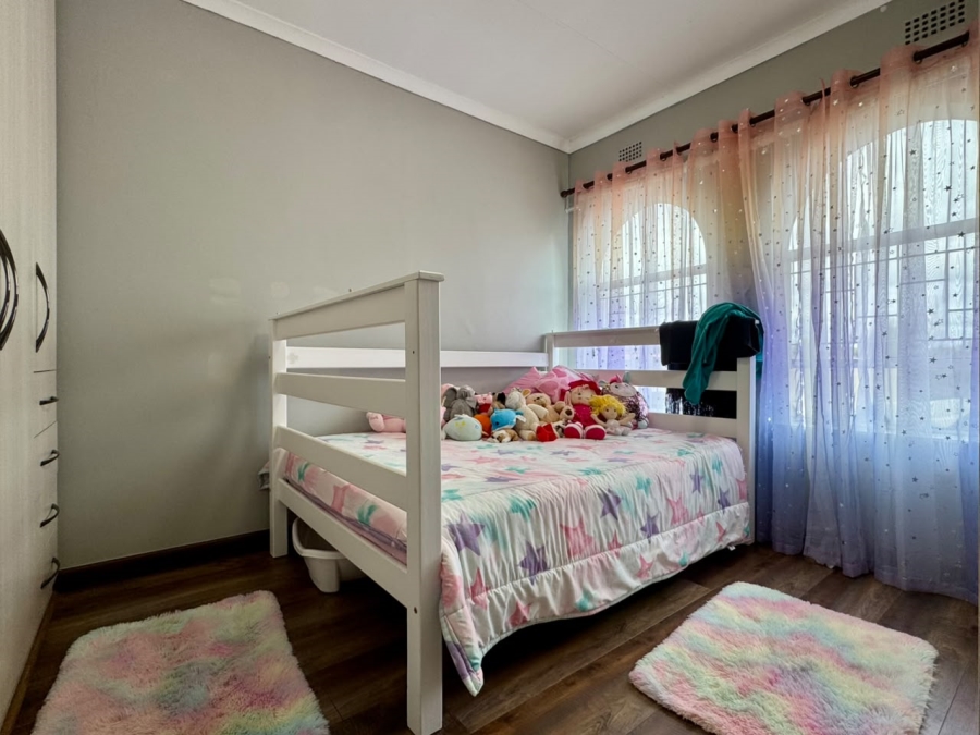 2 Bedroom Property for Sale in Goedeburg Gauteng