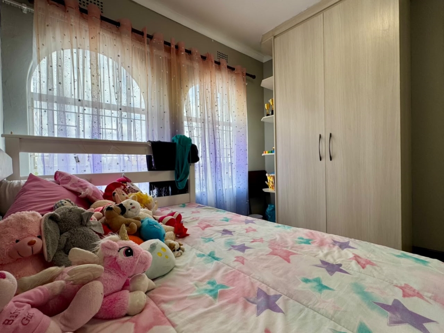 2 Bedroom Property for Sale in Goedeburg Gauteng