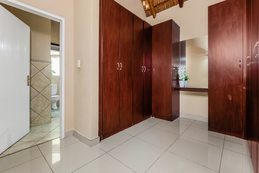 To Let 3 Bedroom Property for Rent in Fourways Gauteng