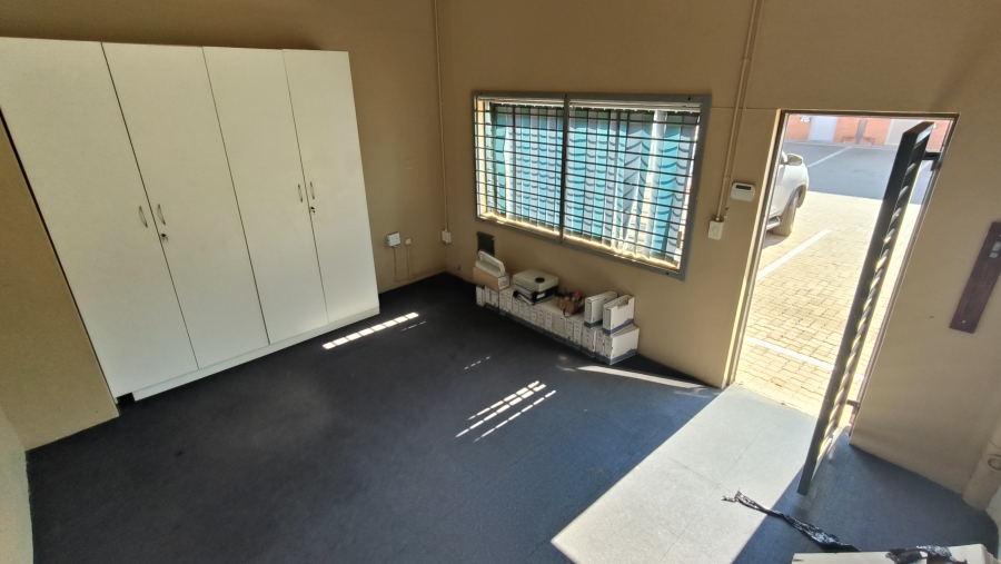 To Let Commercial Property for Rent in Hennopspark Gauteng