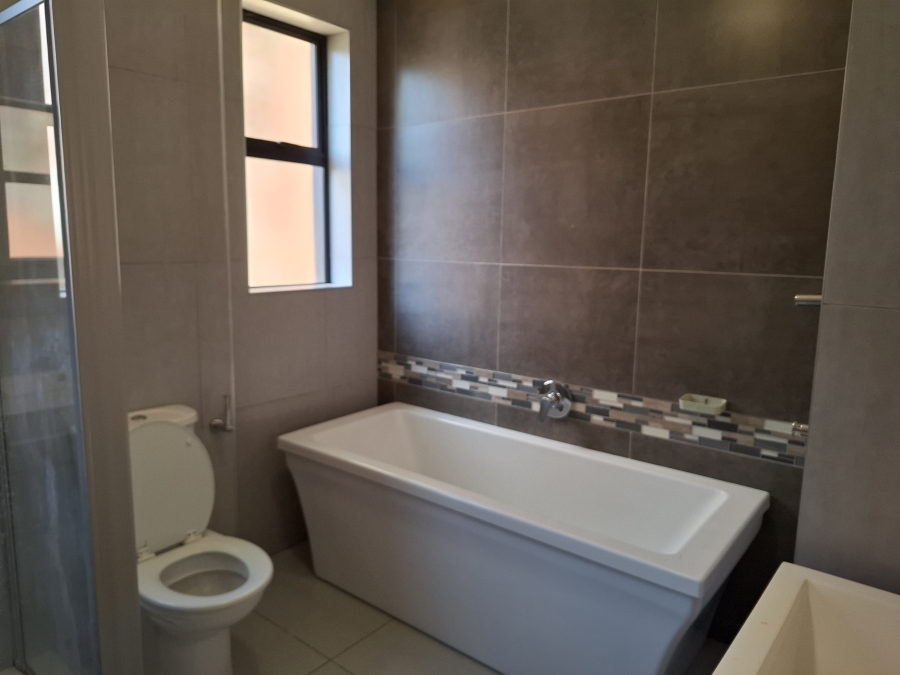 To Let 3 Bedroom Property for Rent in The Hills Game Reserve Estate Gauteng