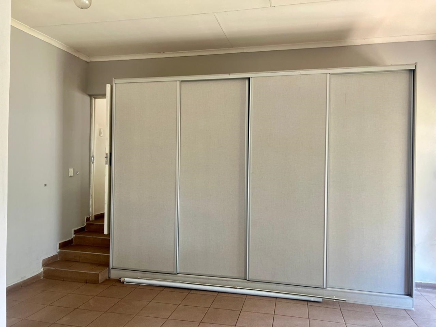 To Let 2 Bedroom Property for Rent in Tedderfield A H Gauteng