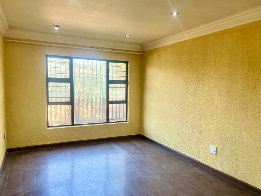 To Let 2 Bedroom Property for Rent in Tedderfield A H Gauteng