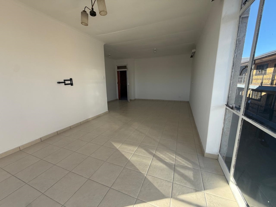 To Let 2 Bedroom Property for Rent in La Rochelle Gauteng