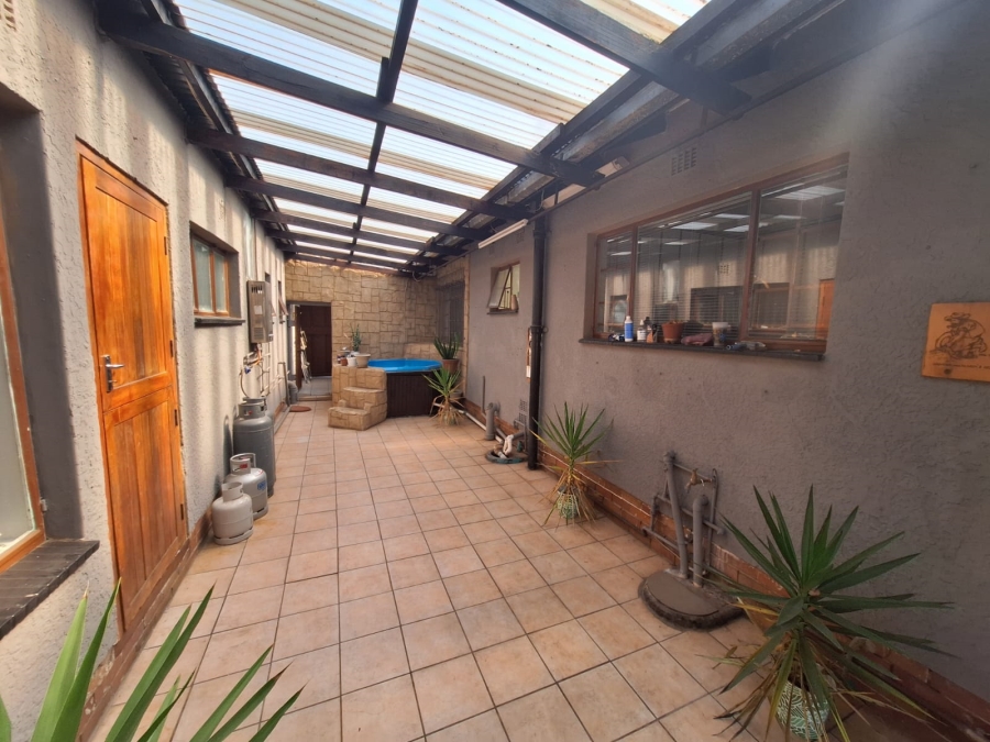 3 Bedroom Property for Sale in Vanderbijlpark SE 6 Gauteng