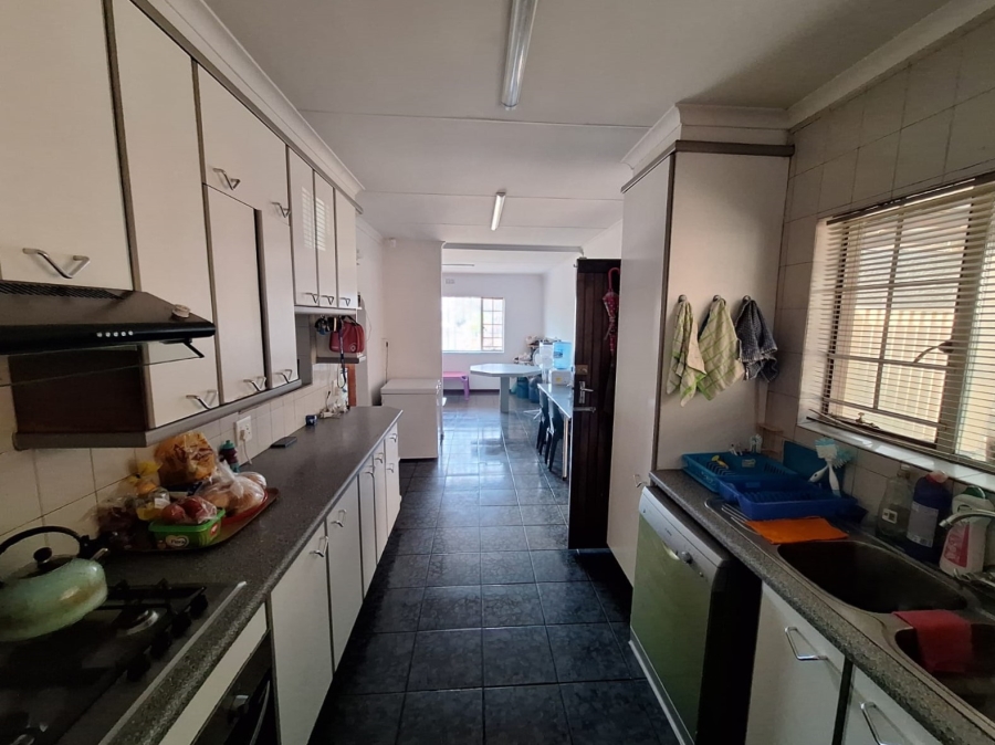 3 Bedroom Property for Sale in Vanderbijlpark SE 6 Gauteng