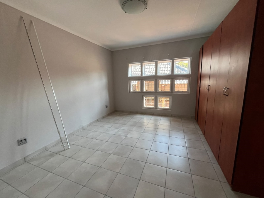 9 Bedroom Property for Sale in Dalview Gauteng