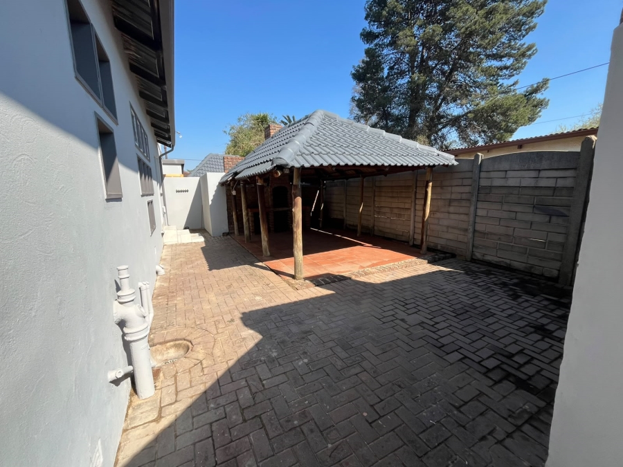 9 Bedroom Property for Sale in Dalview Gauteng