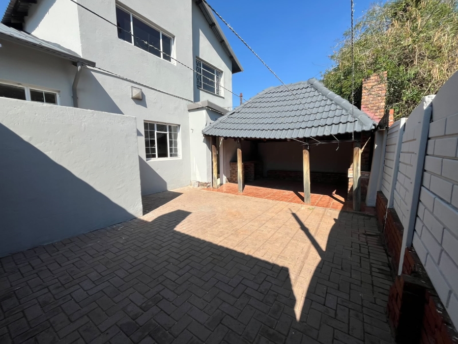 9 Bedroom Property for Sale in Dalview Gauteng