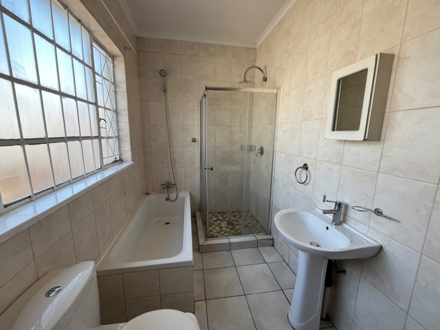 9 Bedroom Property for Sale in Dalview Gauteng