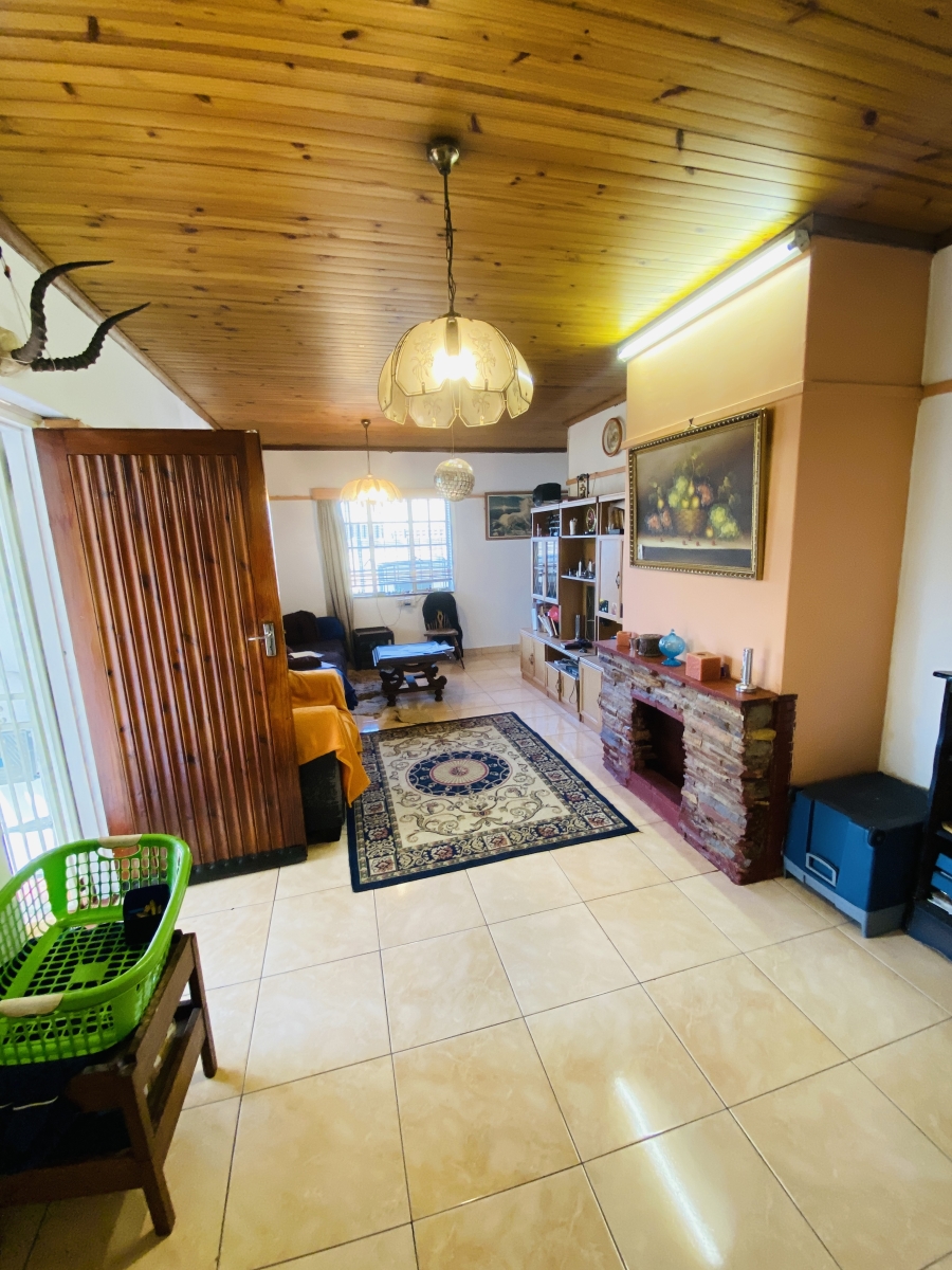 3 Bedroom Property for Sale in Wychwood Gauteng