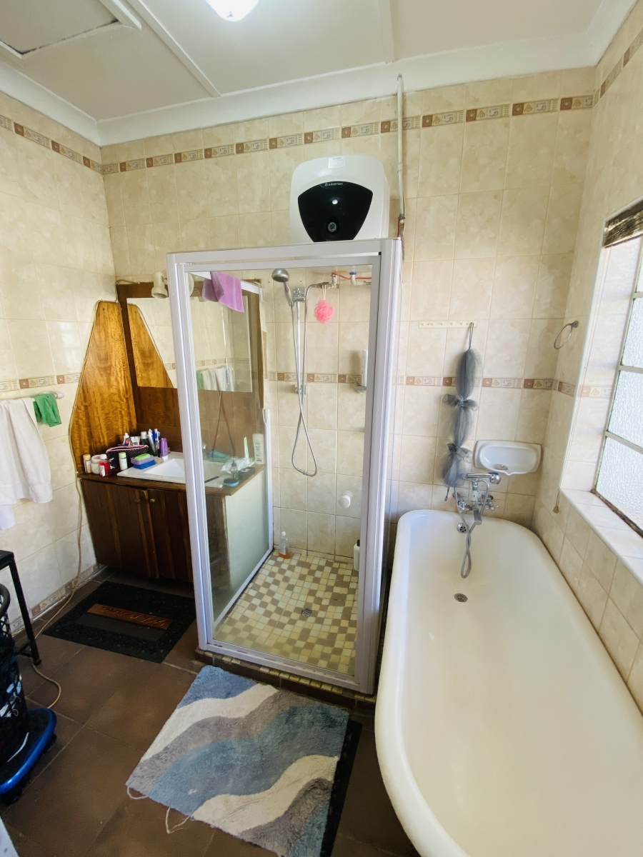 3 Bedroom Property for Sale in Wychwood Gauteng