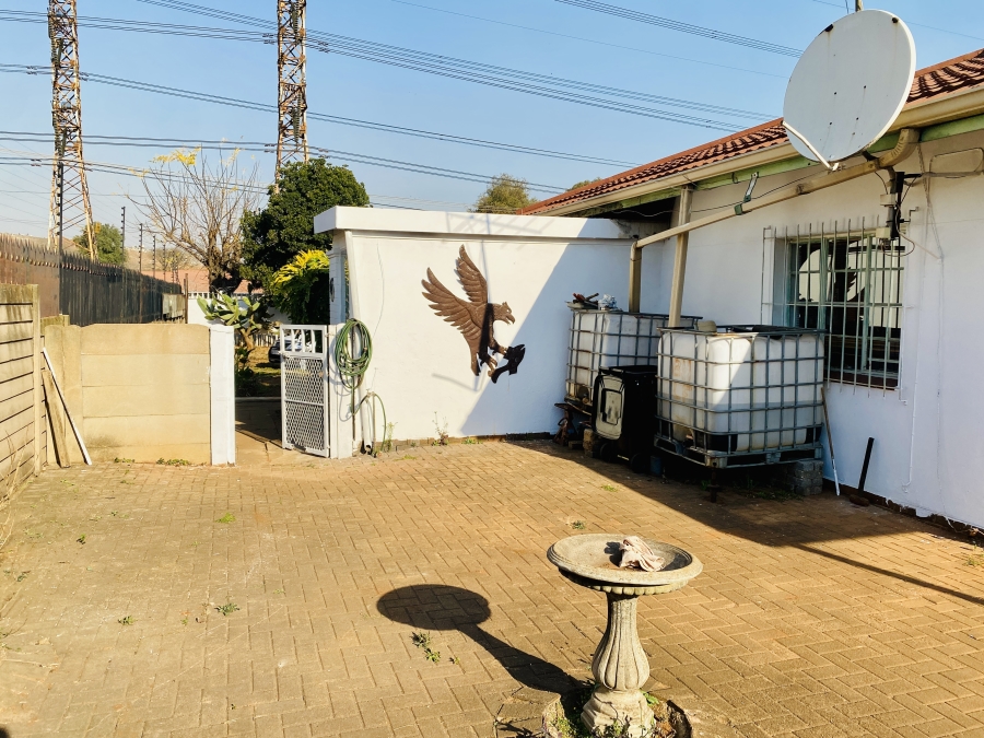 3 Bedroom Property for Sale in Wychwood Gauteng