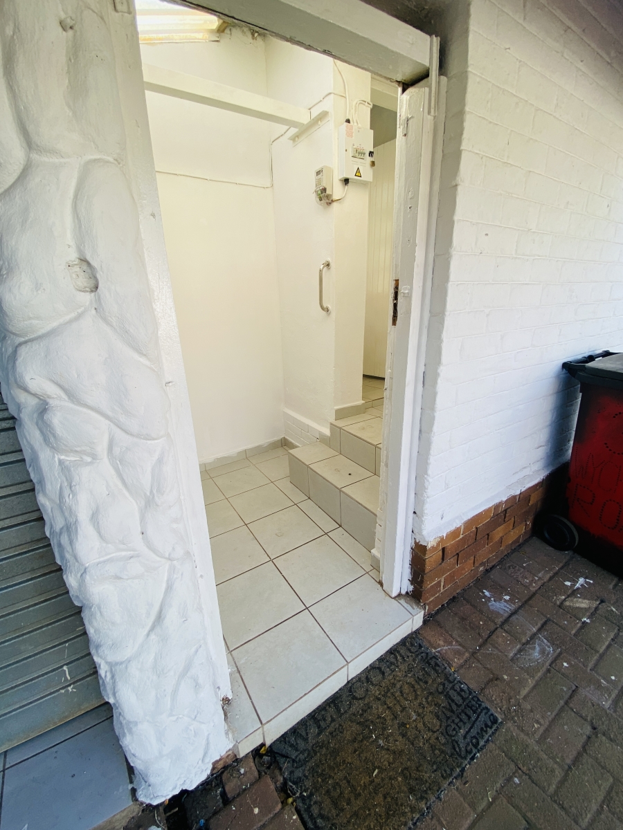 3 Bedroom Property for Sale in Wychwood Gauteng